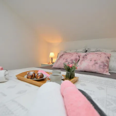 Viktoria Apartment Lovran