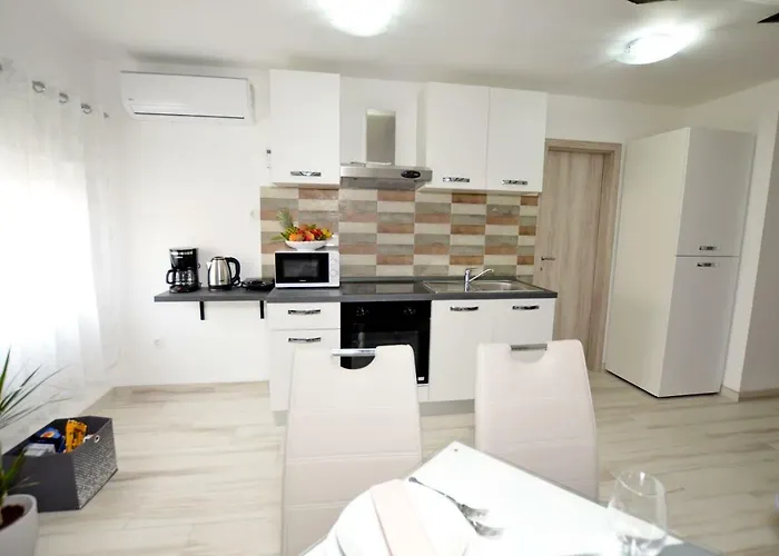 Apartment Viktoria *