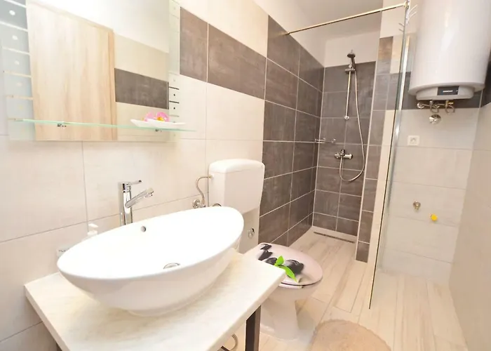 Viktoria Apartment *