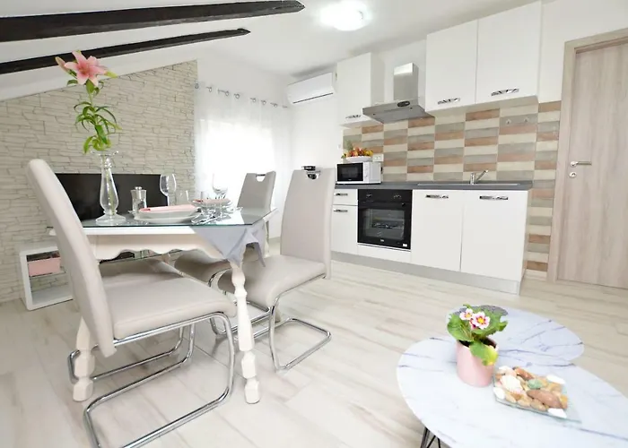 Viktoria Apartment